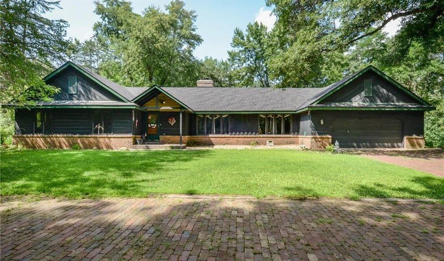 16060 Putnam Blvd S, Afton, MN 55001 - 4 Beds, 2 Bath