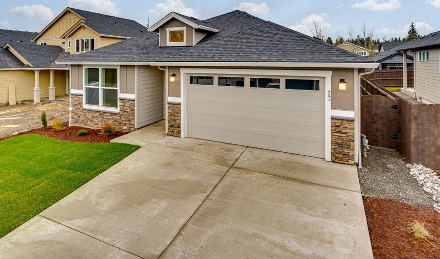 642 NW 28TH St, Battle Ground, WA 98604 - 3 Beds, 2 Bath