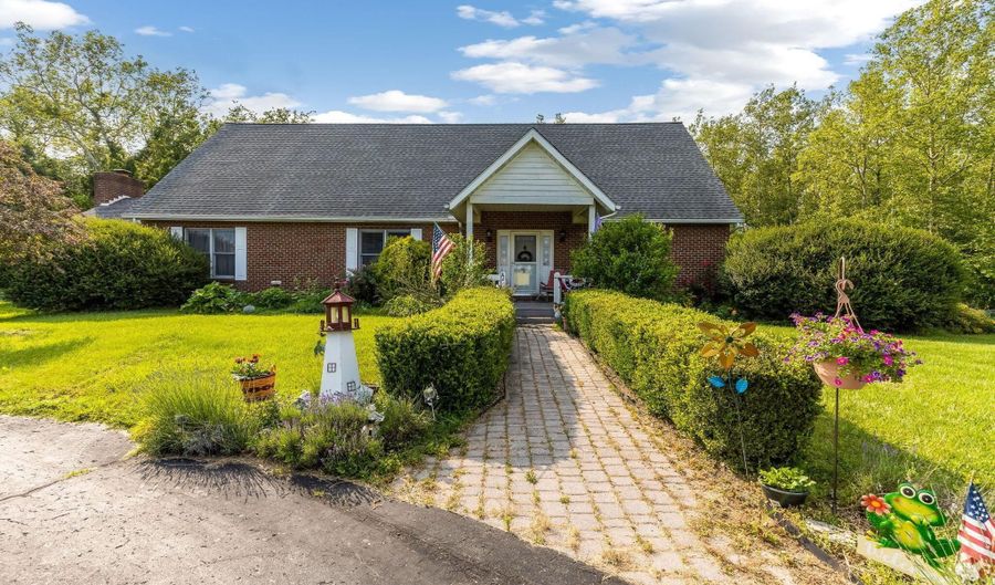 445 Cedar Hill Rd SW, Amanda, OH 43102 - 5 Beds, 3 Bath