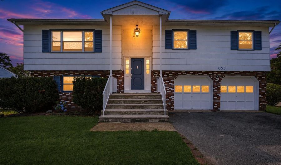 853 Neptune Ave, Beachwood, NJ 08722 - 4 Beds, 3 Bath