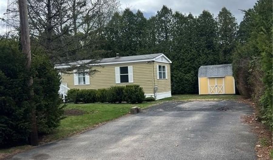 9 Torch Ln, Coventry, RI 02816 - 2 Beds, 2 Bath