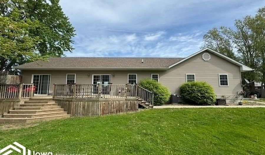725 N E St, Albia, IA 52531 - 4 Beds, 3 Bath