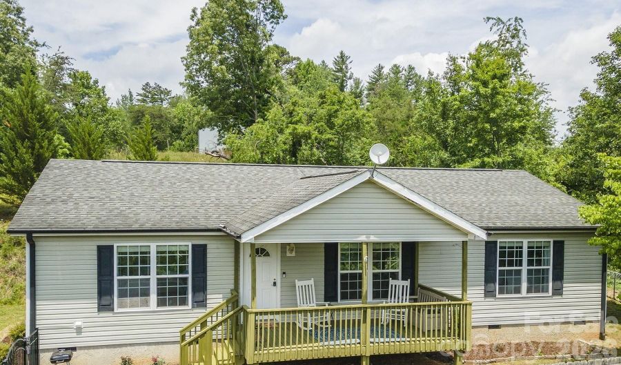 25 Inglescott Way, Alexander, NC 28701 - 3 Beds, 2 Bath