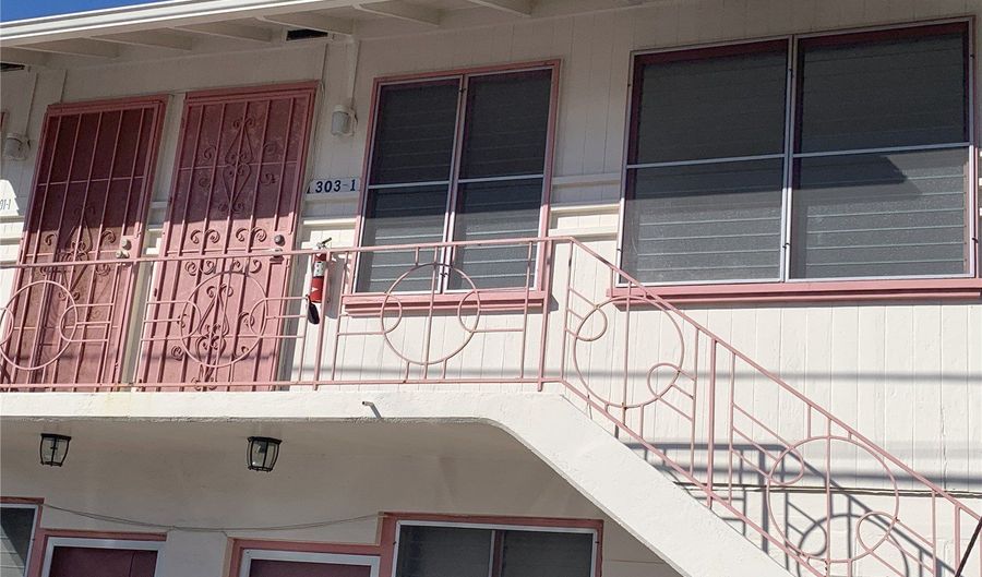 301 Puuhue Pl 303-1, Honolulu, HI 96817 - 2 Beds, 1 Bath