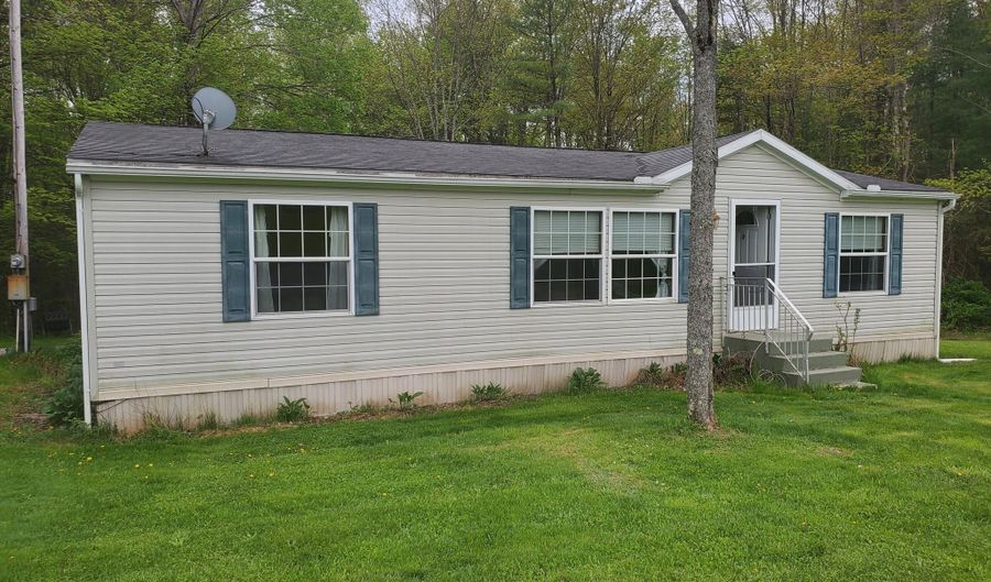 302 Brinkman Rd, Brackney, PA 18812 - 3 Beds, 2 Bath