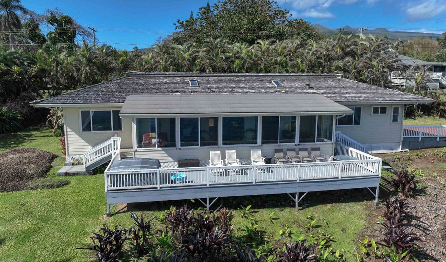 4955 Uakea Rd, Hana, HI 96713 - 2 Beds, 3 Bath