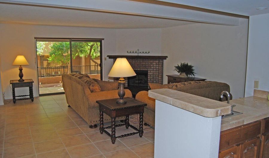 7435 E Sundance Trl 403, Carefree, AZ 85377 - 2 Beds, 3 Bath
