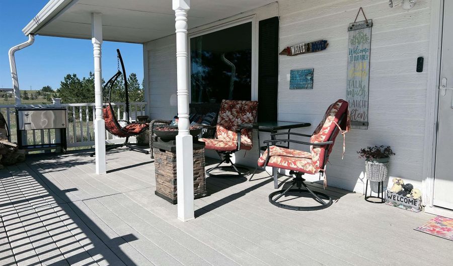 1532 SKYWAY Ave, Cheyenne, WY 82009 - 4 Beds, 3 Bath