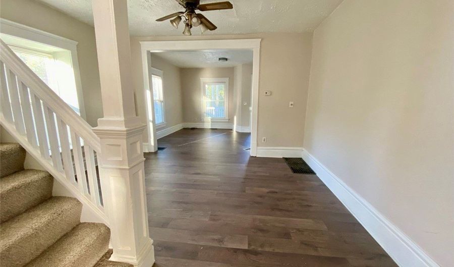 581 Schiller Ave 1, Akron, OH 44310 - 3 Beds, 1 Bath