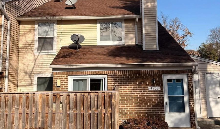 4303 PEMBROOK VILLAGE Dr 15, Alexandria, VA 22309 - 4 Beds, 2 Bath