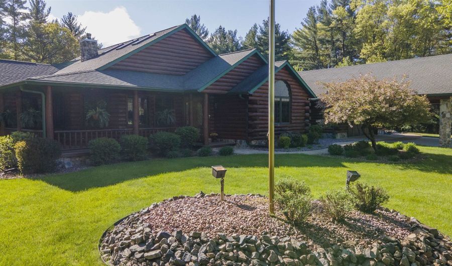 2430 N 48th St, Wisconsin Rapids, WI 54494 - 4 Beds, 5 Bath