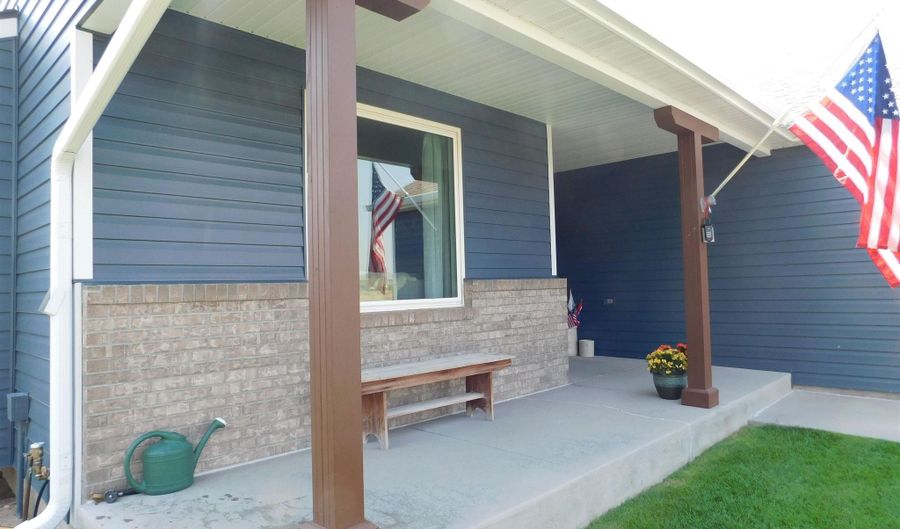 6631 ELIZABETH Rd, Cheyenne, WY 82009 - 4 Beds, 3 Bath