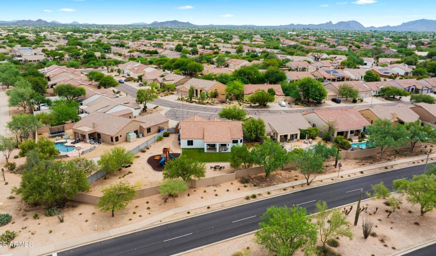 29040 N 48TH St, Cave Creek, AZ 85331 - 3 Beds, 3 Bath