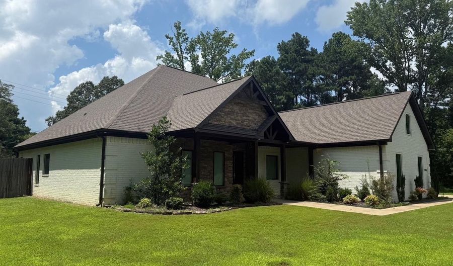 13405 Avilla W, Alexander, AR 72002 - 4 Beds, 3 Bath