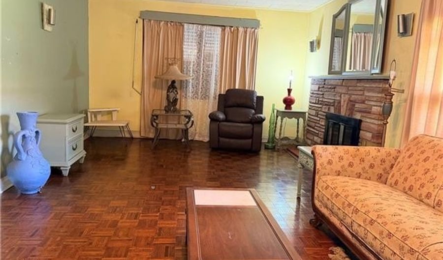 101 103 Q St, Belle Chasse, LA 70037 - 2 Beds, 2 Bath