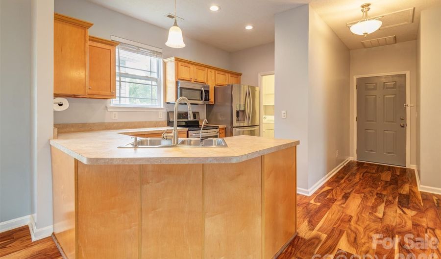 15 Mill Creek Loop C, Asheville, NC 28806 - 2 Beds, 2 Bath
