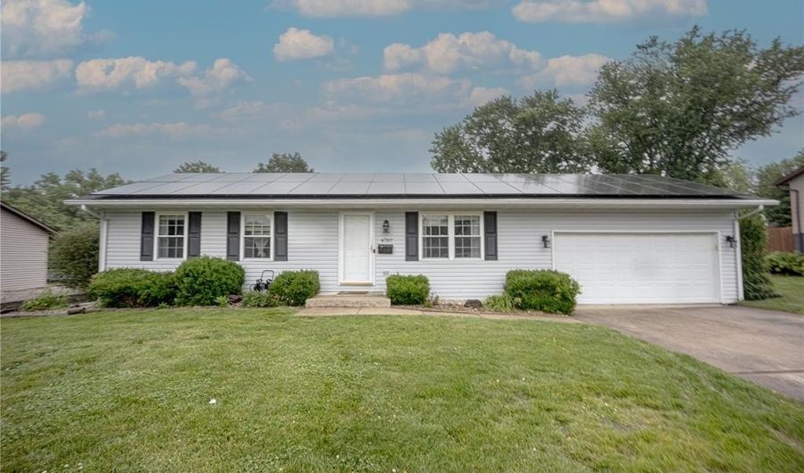 4707 Snow White Ter, Alton, IL 62002 - 3 Beds, 2 Bath