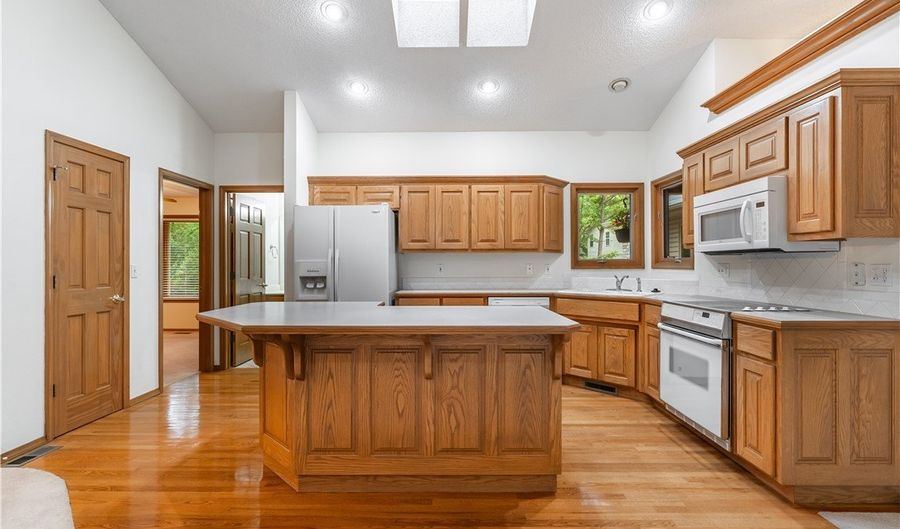 5 Ellesmere Ln, Bella Vista, AR 72714 - 2 Beds, 2 Bath