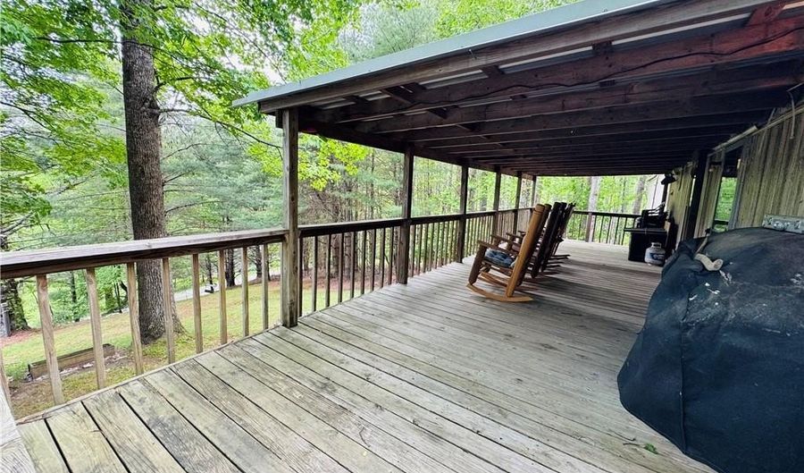477 Parkway Dr, Jefferson, NC 28694 - 2 Beds, 2 Bath
