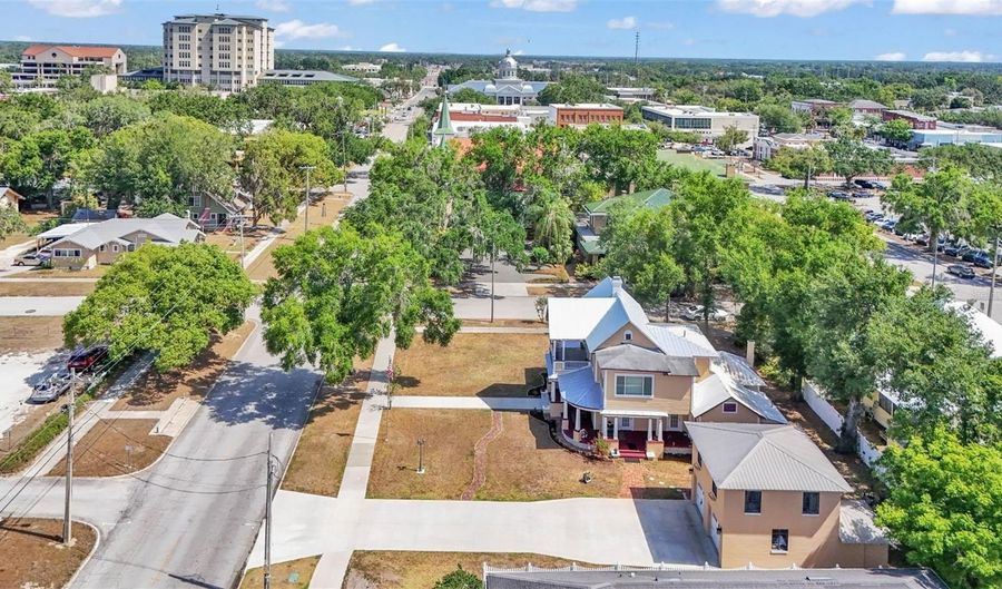 410 S BROADWAY Ave, Bartow, FL 33830 - 4 Beds, 4 Bath