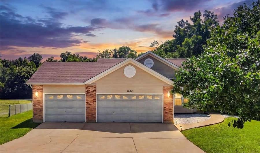 1504 Penrose Trl, Arnold, MO 63010 - 3 Beds, 4 Bath