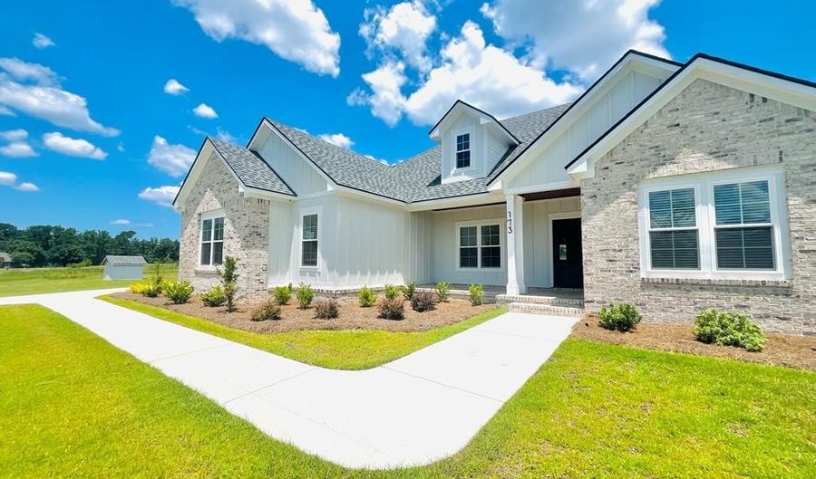 173 Indian Creek Cir, Adel, GA 31620 - 4 Beds, 3 Bath