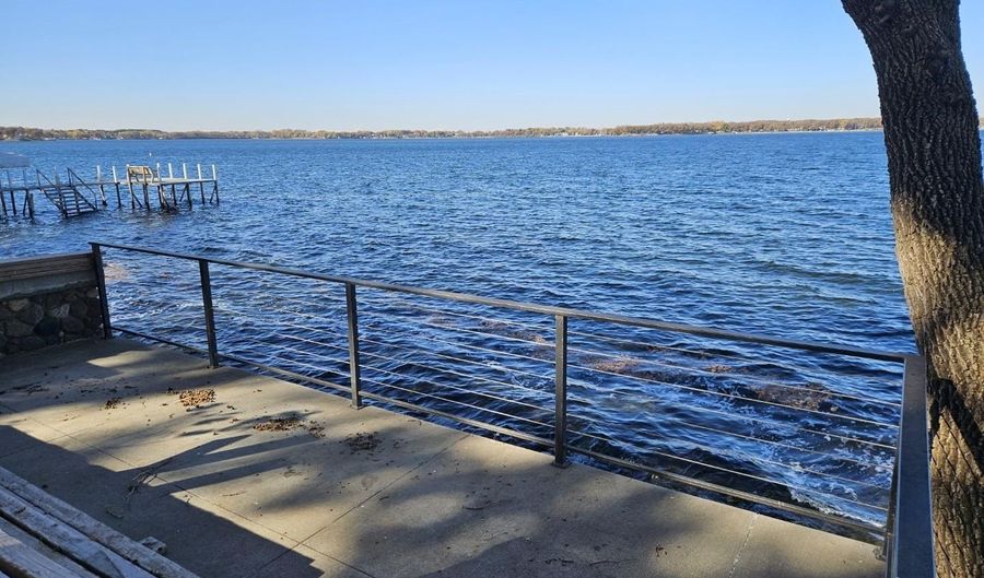 3019 1st St, Arnolds Park, IA 51331 - 4 Beds, 1 Bath