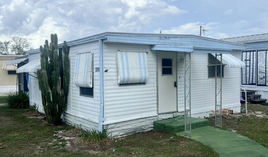 2208 Chicago Cubs St 2208, Avon Park, FL 33825 - 1 Beds, 1 Bath