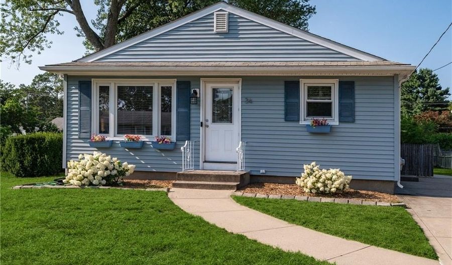 34 Dearborn Dr, East Providence, RI 02915 - 3 Beds, 2 Bath