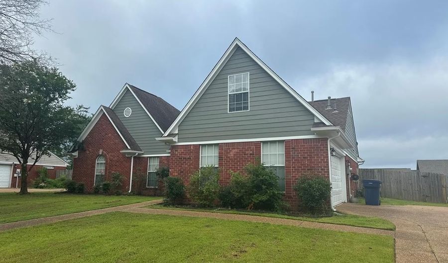 505 Lakewood Dr, Batesville, MS 38606 - 3 Beds, 2 Bath