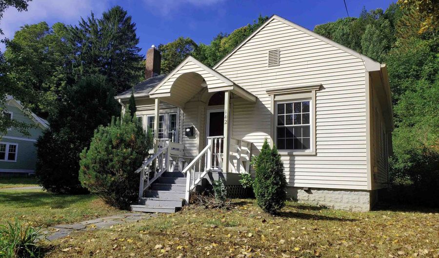 142 Spruce St, Brattleboro, VT 05301 - 2 Beds, 1 Bath