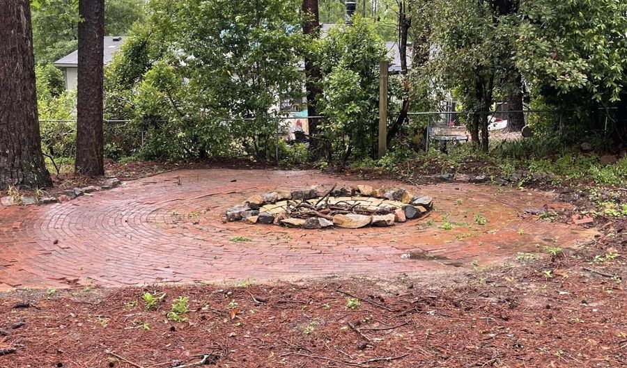 3849 Ivy Ct, Augusta, GA 30907 - 3 Beds, 2 Bath