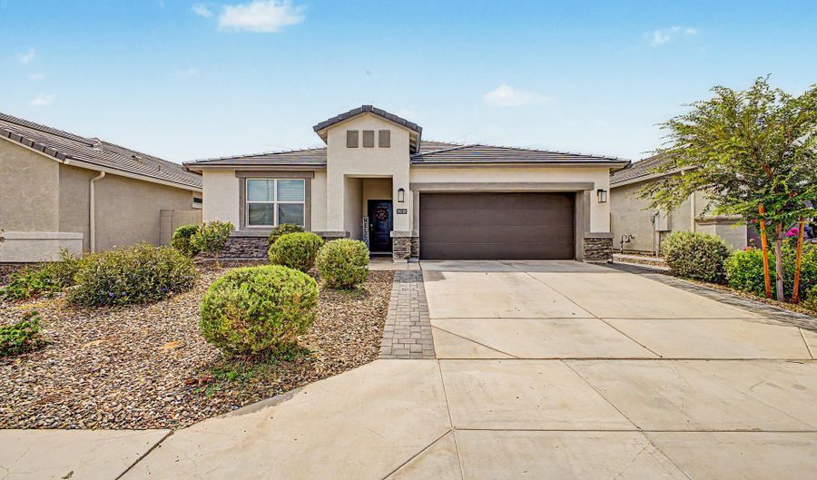 9918 S HOLANDES Dr, Apache Junction, AZ 85120 - 4 Beds, 2 Bath