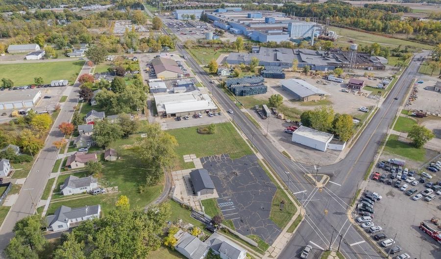 1105 E Beecher 1107 E Beecher, Adrian, MI 49221 - 0 Beds, 0 Bath