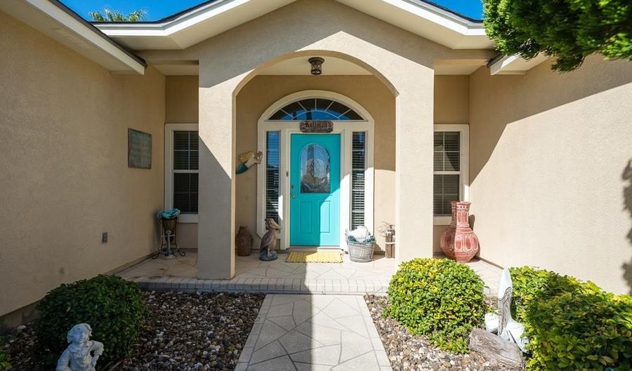 124 Sea Vw, Aransas Pass, TX 78336 - 3 Beds, 2 Bath