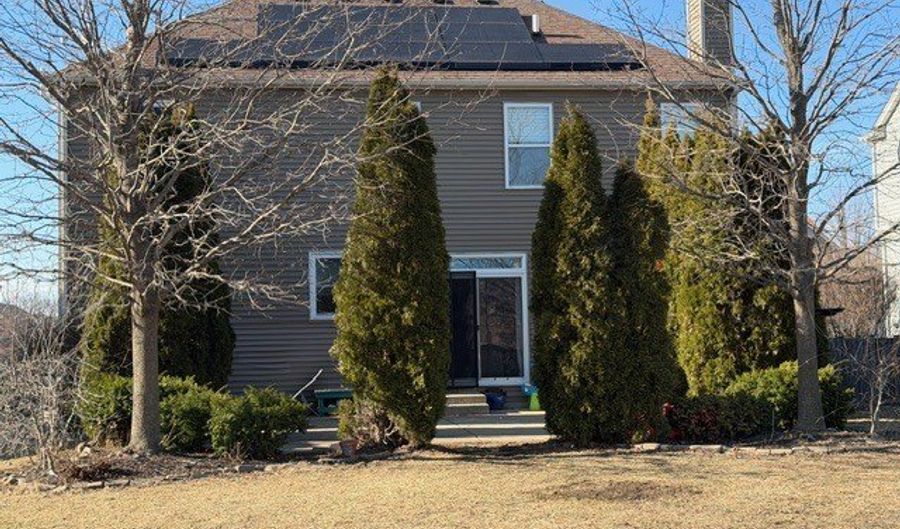 1226 Bradford Ln, Antioch, IL 60002 - 3 Beds, 4 Bath