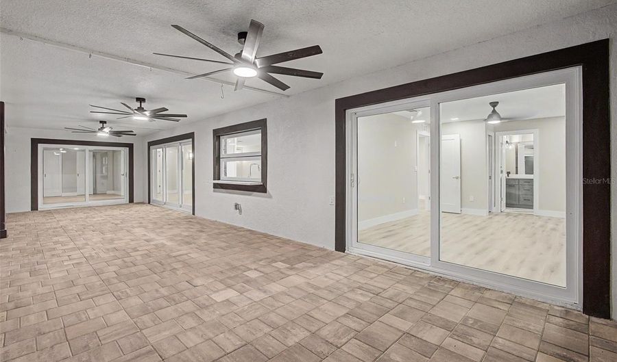 728 SPANISH MAIN Dr, Apollo Beach, FL 33572 - 4 Beds, 3 Bath