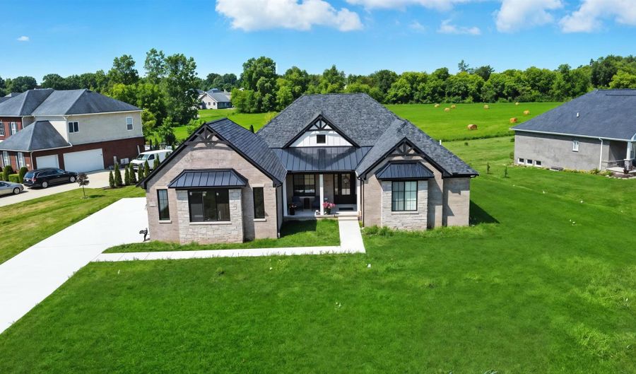 Quail Run Drive, Almont, MI 48003 - 3 Beds, 3 Bath