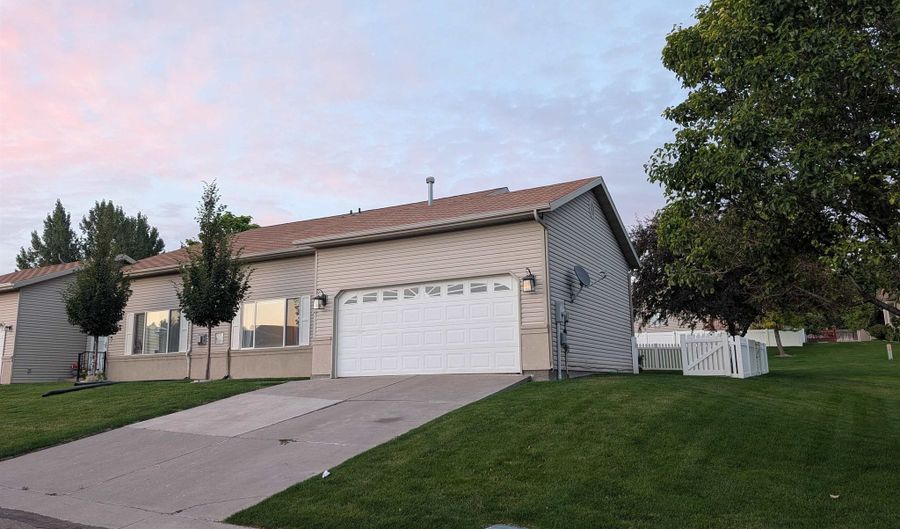 4662 Annie's Way, Chubbuck, ID 83202 - 3 Beds, 2 Bath