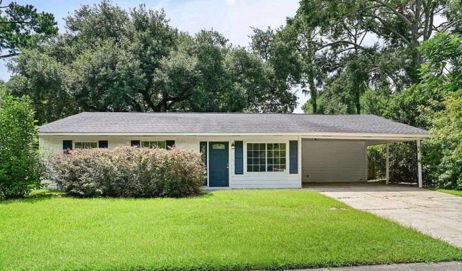 4092 Fleet Dr, Baton Rouge, LA 70809 - 3 Beds, 1 Bath