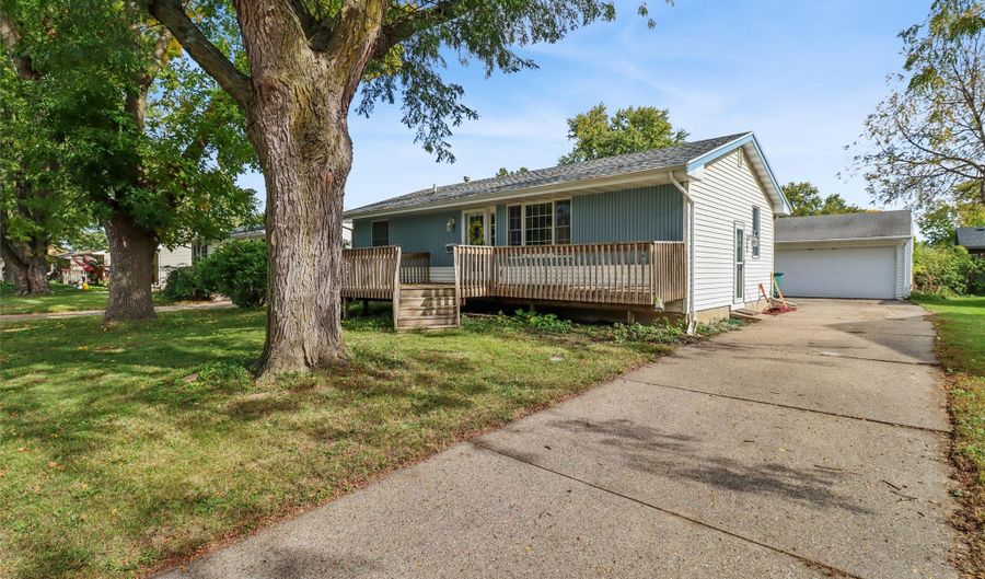 1411 4th Ave SE, Altoona, IA 50009 - 2 Beds, 1 Bath