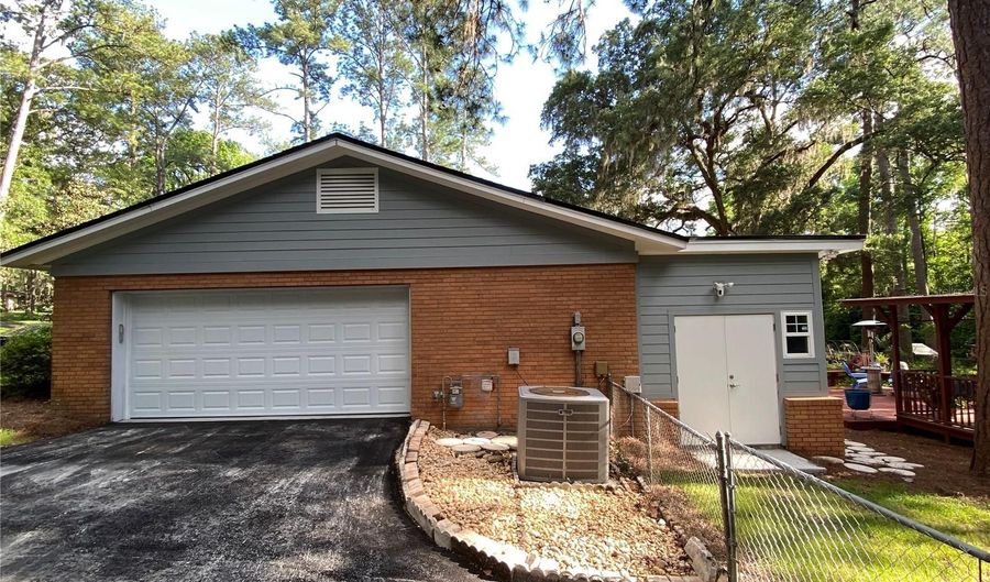 1330 NW 107TH Ter, Gainesville, FL 32606 - 3 Beds, 3 Bath