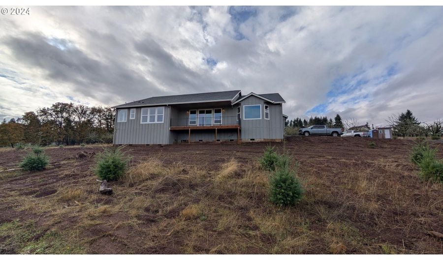 16575 SE WOODLAND HEIGHTS Rd, Amity, OR 97101 - 4 Beds, 2 Bath