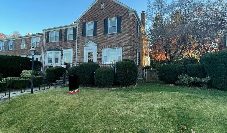 345 OLD TRAIL Rd, Baltimore, MD 21212 - 3 Beds, 2 Bath