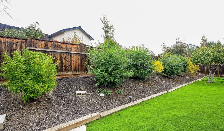 4601 Country Hills Dr, Antioch, CA 94531 - 5 Beds, 3 Bath