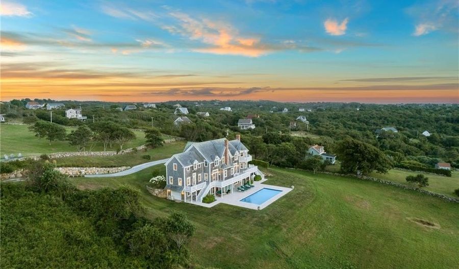 1596 W Side Rd, Block Island, RI 02807 - 5 Beds, 6 Bath