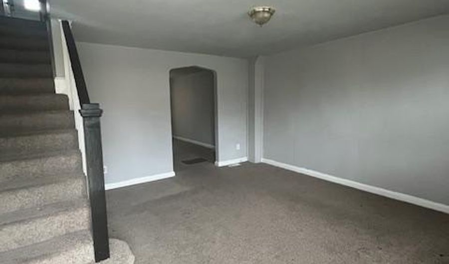 5045 PEMBRIDGE Ave, Baltimore, MD 21215 - 2 Beds, 1 Bath