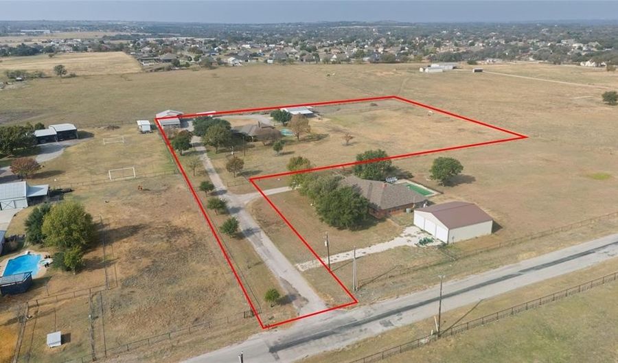 104 Old Rock Rd, Aledo, TX 76008 - 3 Beds, 2 Bath