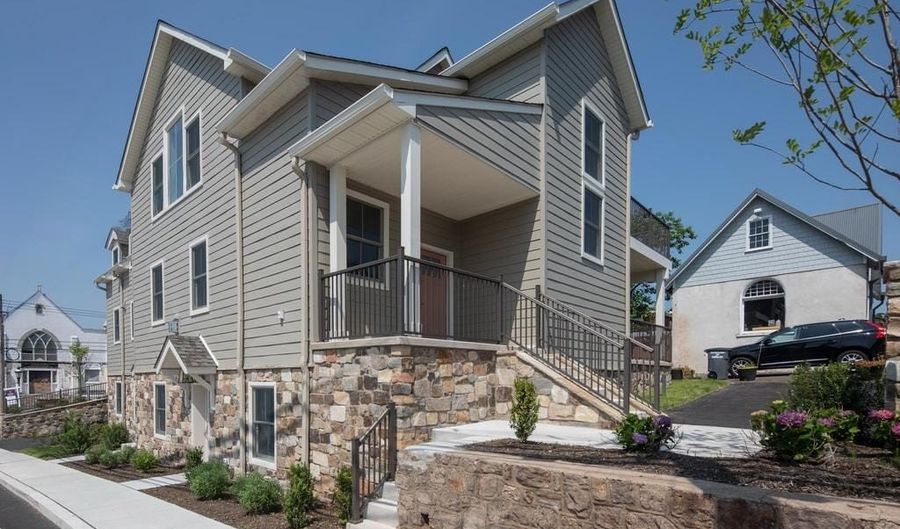 25 N RIDGE Ave UNIT B, Ambler, PA 19002 - 3 Beds, 3 Bath