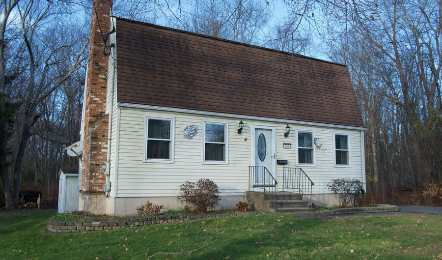 334 W Washington St, Bristol, CT 06010 - 3 Beds, 2 Bath